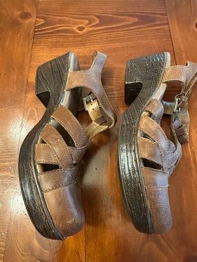 boc Brown Leather Platform Slingback Sandals